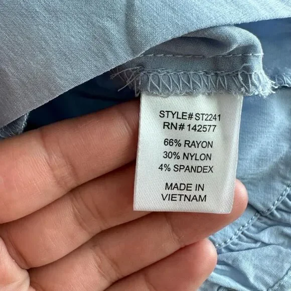 Coastal blue ruffled crop top - Picture 7 of 7